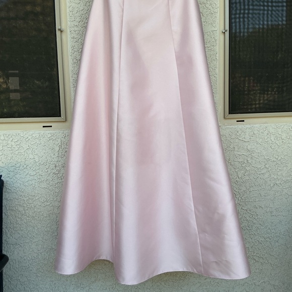 NWT Alfred Sung Jewel Neck Halter A-Line Satin Twill Maxi Dress Size 6 D874 Chic - Picture 8 of 11